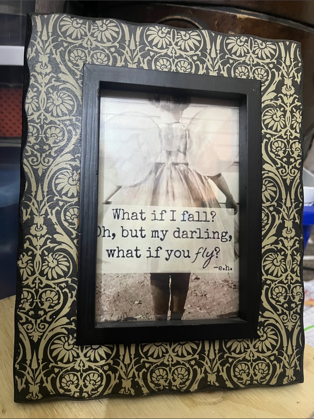 Black & Cream Ornate Pattern Picture Frame w/(10 Motivation Prints) 2 change 711